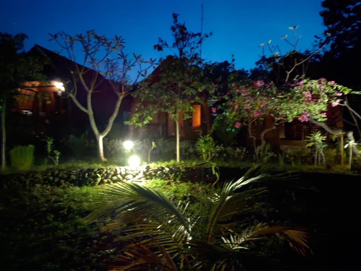 Bougainvillea Bungalow Batumadeg Kültér fotó