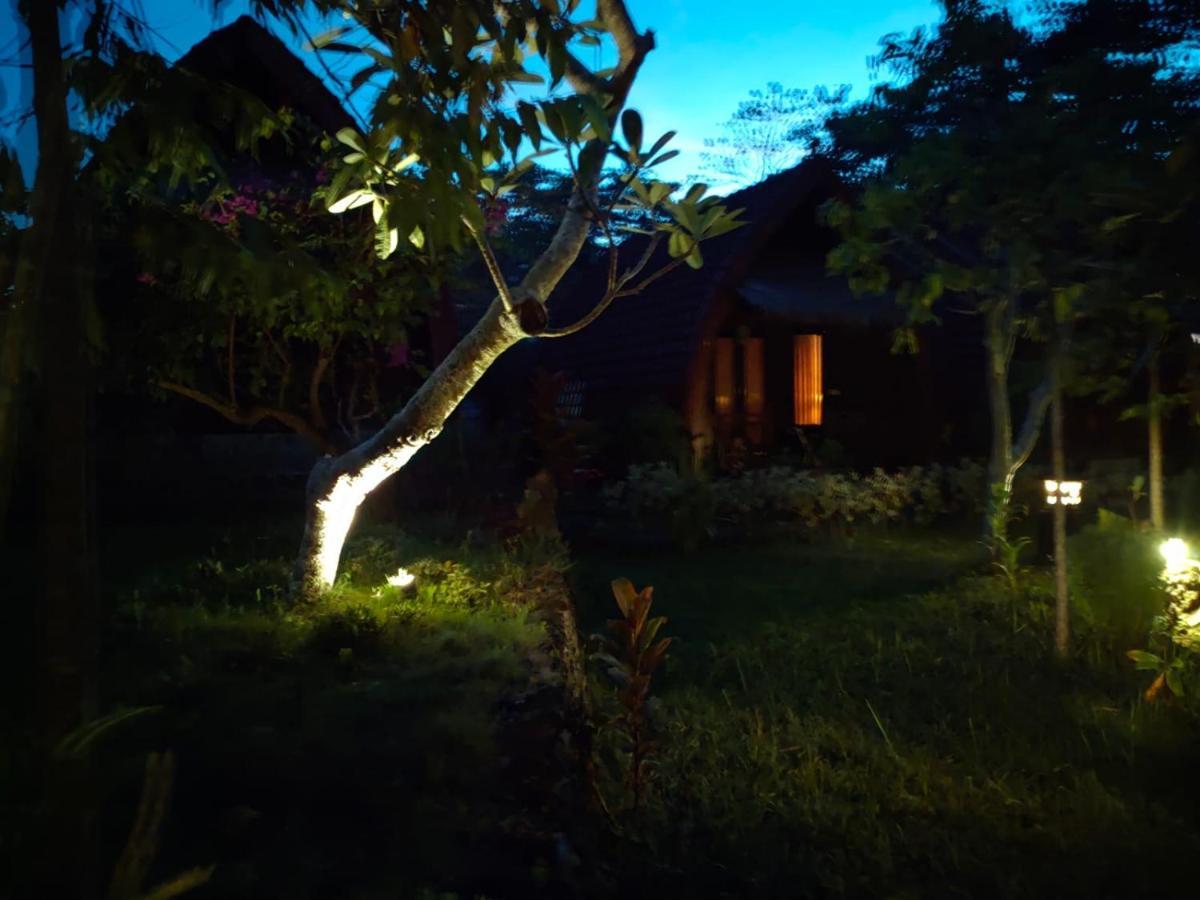 Bougainvillea Bungalow Batumadeg Kültér fotó